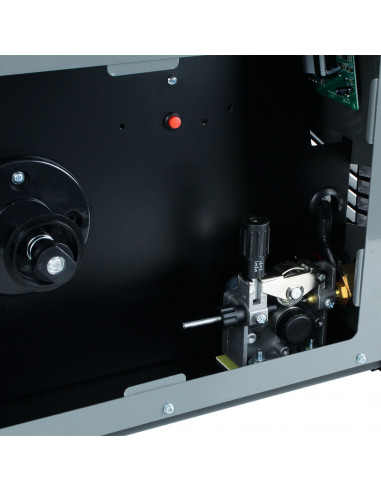 SOLDADORA INVERTER 200 AMP GLADIATOR IM 8200/220
