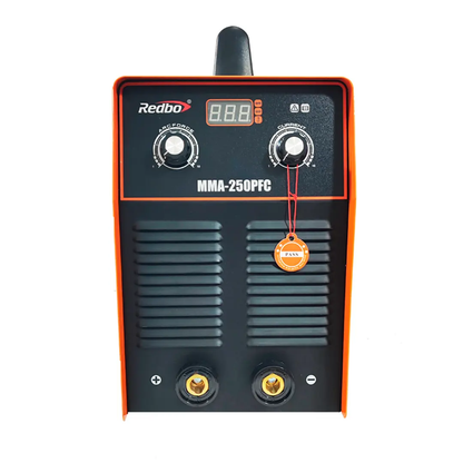 SOLDADORA INVERTER MMA-250PFC REDBO