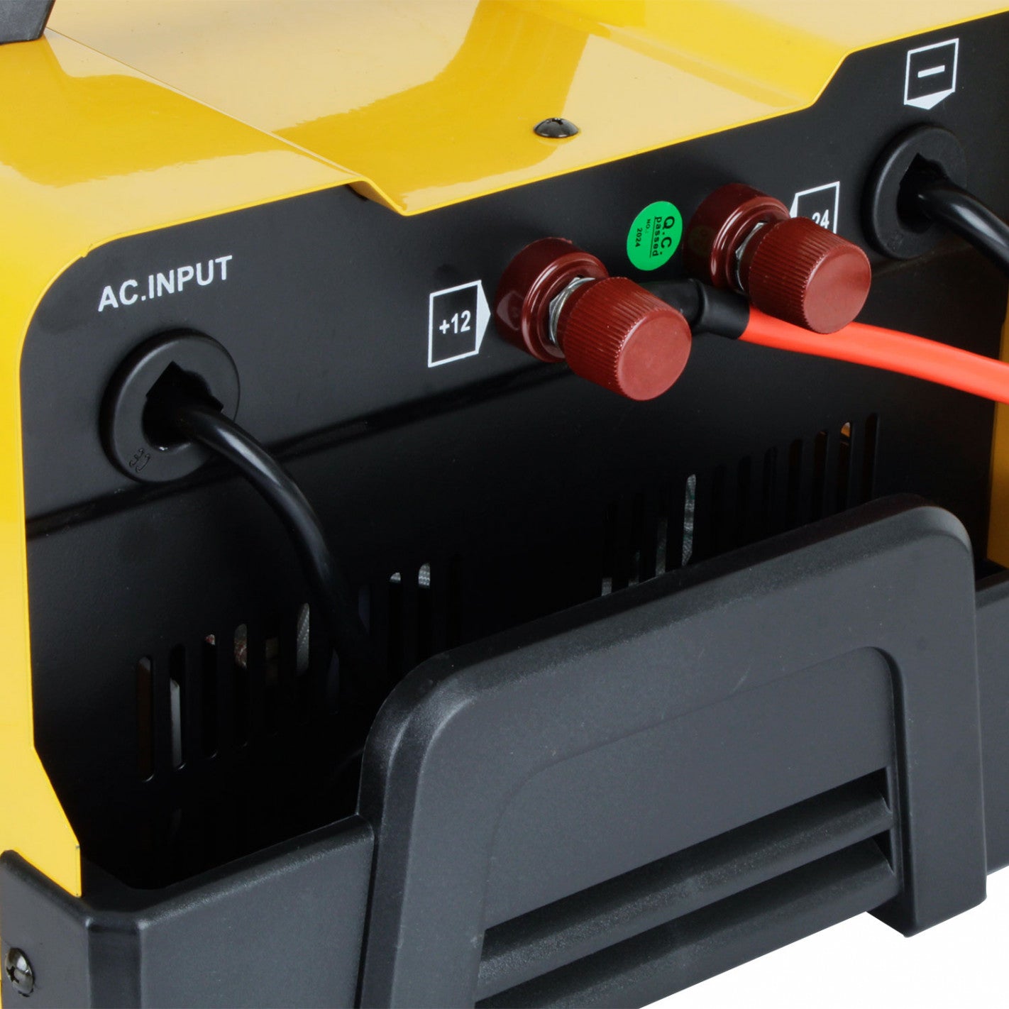 CARGADOR DE BATERIA 12/24VOLTS CT-70